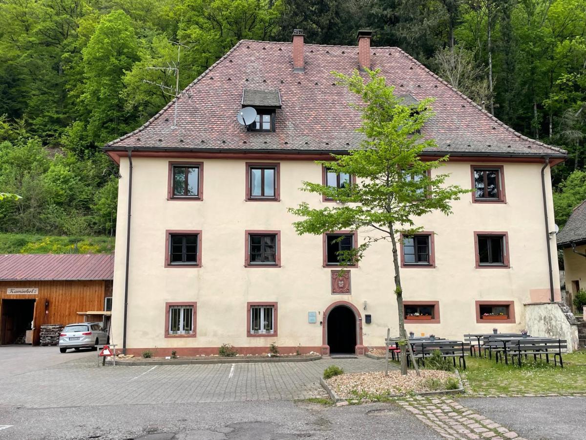 Münstertal Bed & Breakfast Muellers Klostermuehle מראה חיצוני תמונה