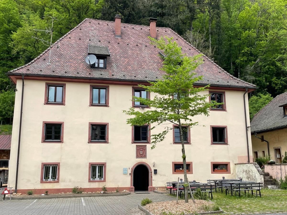 Münstertal Bed & Breakfast Muellers Klostermuehle מראה חיצוני תמונה
